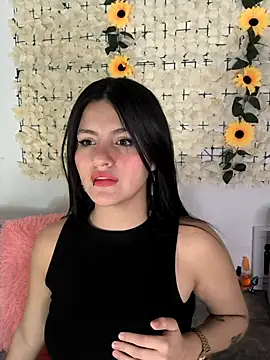 Snapshot of Lorenaa1 chatting on 11/12/25, 09:47 Lorenaa1 online show from 11/12/25, 09:47