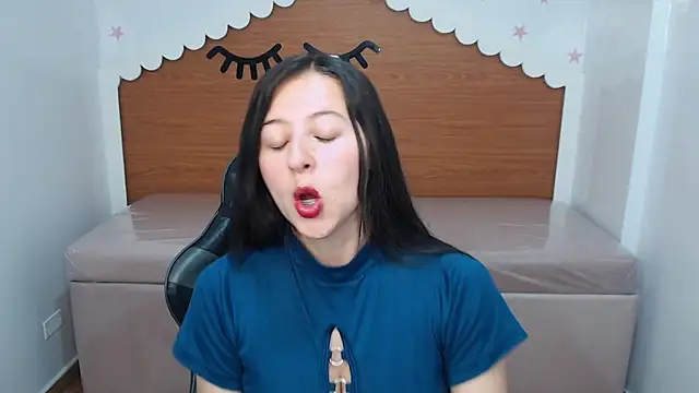 Snapshot of scarlett_percy_t chatting on 12/05/25, 07:10 scarlett percy t online show from 12/05/25, 07:10