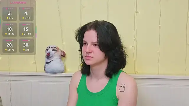 LatinaHuguenin online show from 01/11/26, 07:02