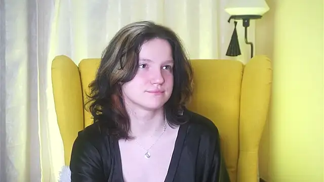 Snapshot of LatinaHuguenin chatting on 03/09/26, 07:07 LatinaHuguenin online show from 03/09/26, 07:07