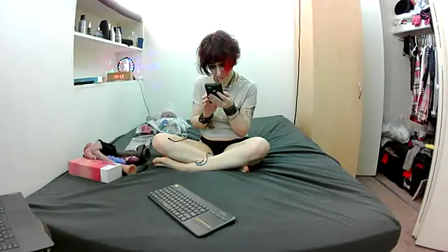 Empress Lilith online show from 01/16/26, 08:13