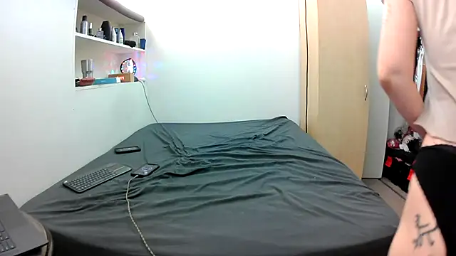 Empress Lilith online show from 01/31/26, 07:45