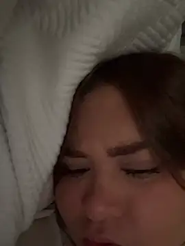 Annajoa online show from 04/17/26, 07:39