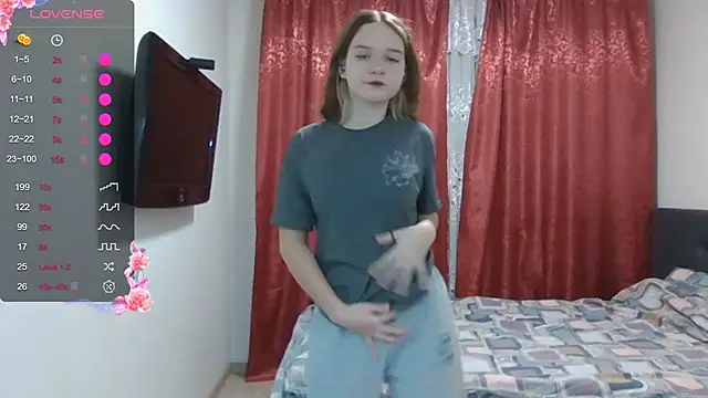 Snapshot of AlissaGerardo chatting on 11/14/25, 12:15 AlissaGerardo online show from 11/14/25, 12:15