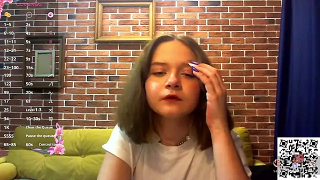 Snapshot of AlissaGerardo chatting on 11/27/25, 12:18 AlissaGerardo online show from 11/27/25, 12:18