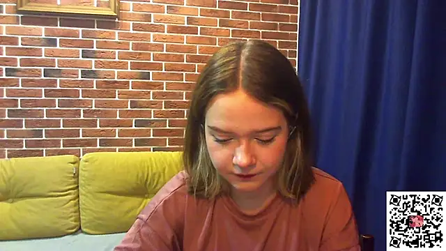 Snapshot of AlissaGerardo chatting on 11/28/25, 02:09 AlissaGerardo online show from 11/28/25, 02:09