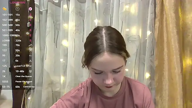 Snapshot of AlissaGerardo chatting on 12/02/25, 02:12 AlissaGerardo online show from 12/02/25, 02:12