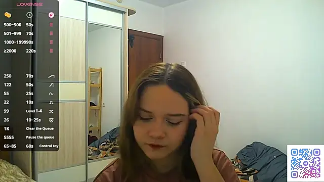 Snapshot of AlissaGerardo chatting on 12/18/25, 02:12 AlissaGerardo online show from 12/18/25, 02:12