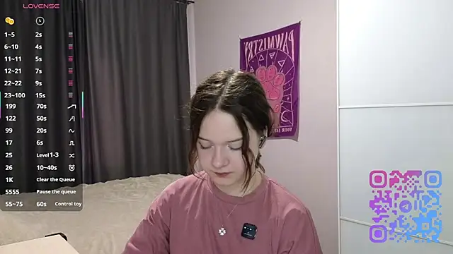 Snapshot of AlissaGerardo chatting on 04/07/26, 11:10 AlissaGerardo online show from 04/07/26, 11:10