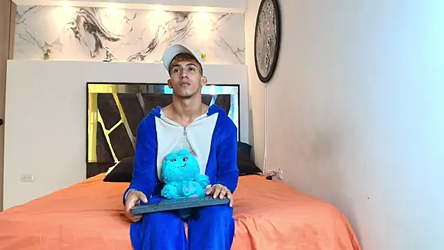 Snapshot of IMPERIO_ROMANO chatting on 11/15/25, 07:10 IMPERIO ROMANO online show from 11/15/25, 07:10