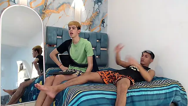 Snapshot of IMPERIO_ROMANO chatting on 12/17/25, 07:31 IMPERIO ROMANO online show from 12/17/25, 07:31