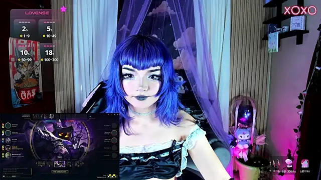 Snapshot of ravencollen chatting on 07/18/26, 10:24 ravencollen online show from 07/18/26, 10:24