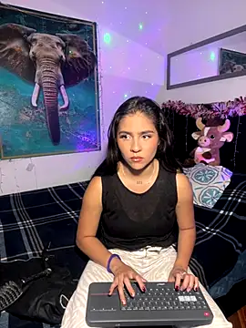 alisaa jhons1 online show from 12/20/25, 09:11