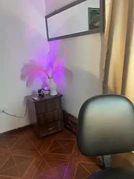 Snapshot of alisaa_jhons1 chatting on 02/24/26, 11:25 alisaa jhons1 online show from 02/24/26, 11:25