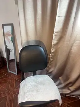 Snapshot of alisaa_jhons1 chatting on 04/01/26, 03:31 alisaa jhons1 online show from 04/01/26, 03:31