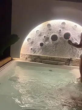 Snapshot of alisaa_jhons1 chatting on 04/16/26, 12:00 alisaa jhons1 online show from 04/16/26, 12:00