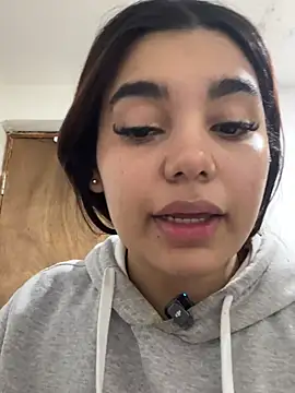 Snapshot of Anny_arango1 chatting on 07/12/26, 05:04 Anny arango1 online show from 07/12/26, 05:04