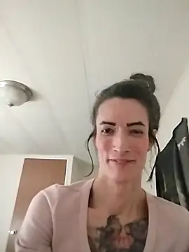 Applecandy3 online show from 11/09/25, 11:14