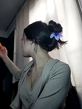 Snapshot of Celeste_Moretti chatting on 01/13/26, 01:27 Celeste Moretti online show from 01/13/26, 01:27