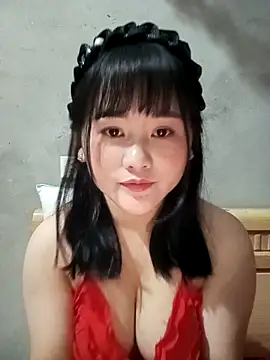 Snapshot of Anngela_18 chatting on 11/19/25, 03:12 Anngela 18 online show from 11/19/25, 03:12