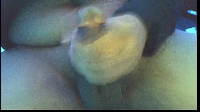 Snapshot of PixelPlaymate chatting on 12/05/25, 04:21 PixelPlaymate online show from 12/05/25, 04:21