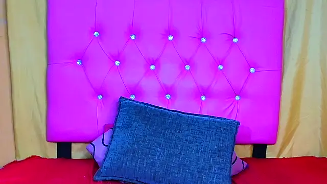 Prettybrowngirl online show from 11/20/25, 10:53