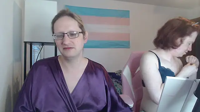 Savanah Banana  online show from 04/08/26, 10:59