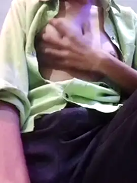 Snapshot of Isha_kumari_69 chatting on 11/13/25, 11:36 Isha kumari 69 online show from 11/13/25, 11:36