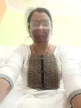 Snapshot of sanjana077 chatting on 11/07/25, 05:51 sanjana077 online show from 11/07/25, 05:51