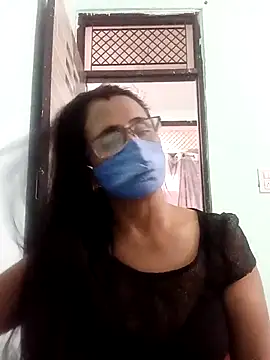 sanjana077 online show from 11/30/25, 06:28