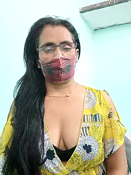 sanjana077 online show from 02/09/26, 07:23