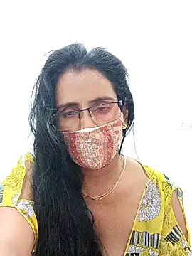 sanjana077 online show from 03/19/26, 10:36