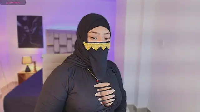 Snapshot of samiraa_haalem chatting on 11/08/25, 05:01 samiraa haalem online show from 11/08/25, 05:01