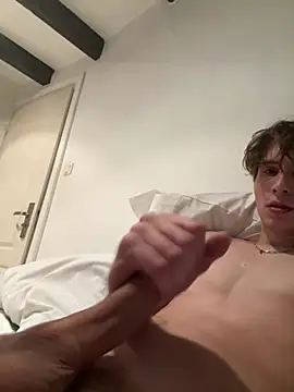 Snapshot of TeenNPlay chatting on 04/25/26, 01:25 TeenNPlay online show from 04/25/26, 01:25