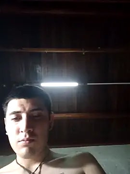 Snapshot of ale-hot21 chatting on 11/06/25, 05:08 ale-hot21 online show from 11/06/25, 05:08