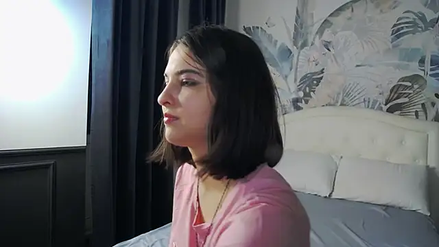 Ruby de Cherry online show from 11/06/25, 08:04