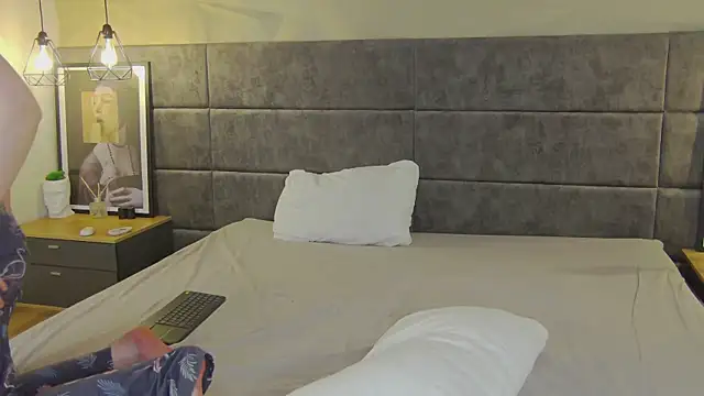 Ruby de Cherry online show from 11/14/25, 06:23