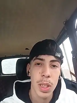 Snapshot of NovaCharm chatting on 12/19/25, 03:30 NovaCharm online show from 12/19/25, 03:30