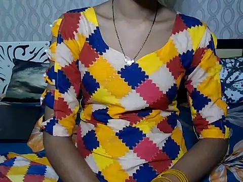 Sexy-Monaa2002 online show from 11/07/25, 04:34