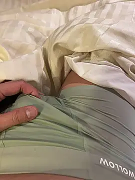 Snapshot of DX-tarotaron chatting on 04/03/26, 04:49 DX-tarotaron online show from 04/03/26, 04:49