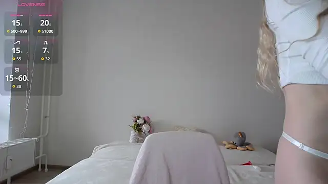 Snapshot of olliebells chatting on 03/29/26, 08:58 olliebells online show from 03/29/26, 08:58