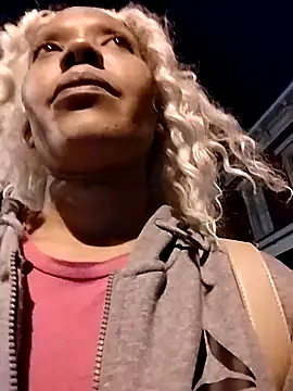 Snapshot of SITHANDRAH chatting on 03/06/26, 02:52 SITHANDRAH online show from 03/06/26, 02:52