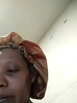 Snapshot of SITHANDRAH chatting on 03/13/26, 11:06 SITHANDRAH online show from 03/13/26, 11:06