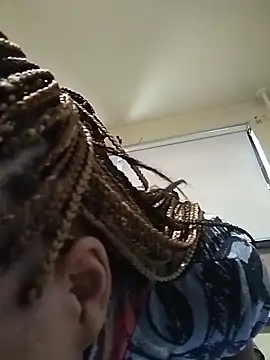 Snapshot of SITHANDRAH chatting on 04/02/26, 01:53 SITHANDRAH online show from 04/02/26, 01:53