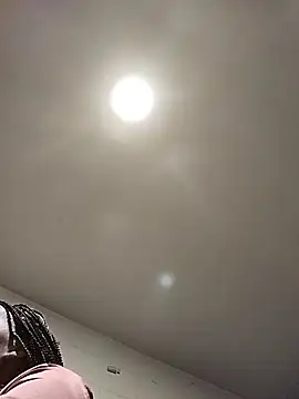 Snapshot of SITHANDRAH chatting on 04/03/26, 01:58 SITHANDRAH online show from 04/03/26, 01:58