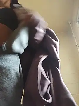 Snapshot of SITHANDRAH chatting on 04/08/26, 06:30 SITHANDRAH online show from 04/08/26, 06:30