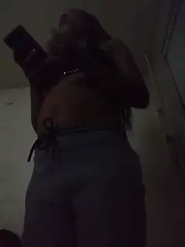 Snapshot of SITHANDRAH chatting on 04/09/26, 07:25 SITHANDRAH online show from 04/09/26, 07:25