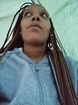 Snapshot of SITHANDRAH chatting on 04/10/26, 11:42 SITHANDRAH online show from 04/10/26, 11:42