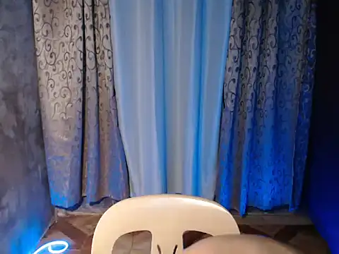 Snapshot of Urhotsilverboy chatting on 02/24/26, 12:36 Urhotsilverboy online show from 02/24/26, 12:36