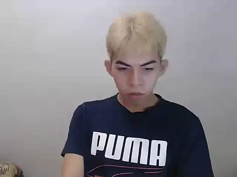 Urhotsilverboy online show from 05/25/26, 06:14